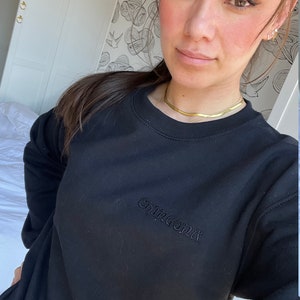 Embroidered &quot;CHINGONA&quot; Crewneck Sweatshirt, black on black, Latina Sweatshirt or Crewneck, Chingona Embroidery, Mexican women