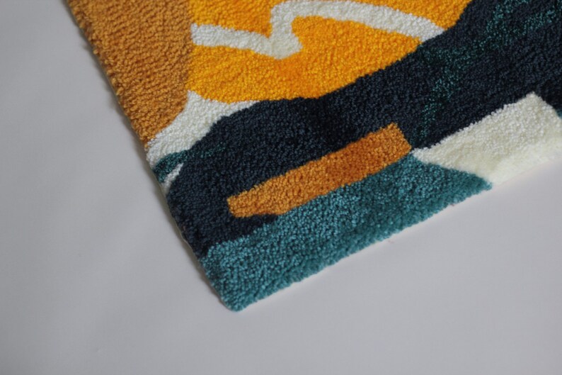 Bright geometric tufted rug. Funky shapes. Geometric shapes and lines. image 2