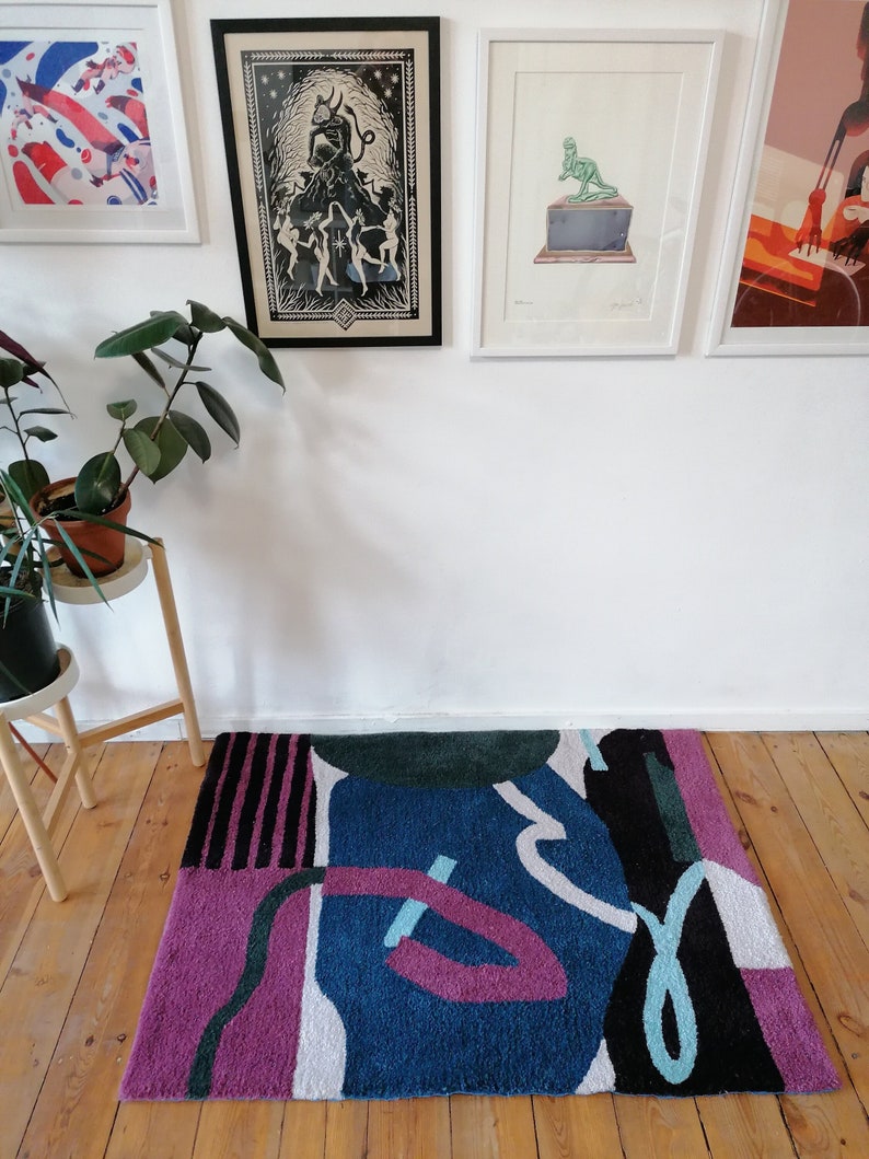 Geometric rug. 100% wool rug. Geometric shapes, lines. image 2