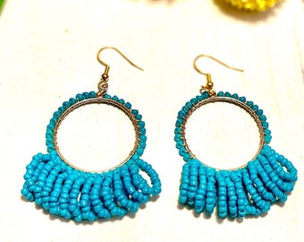 Happy Turquoise Beaded Hoops, pendientes boho, joyería boho, pendientes coloridos, regalos para ella, pendientes divertidos, joyería sencilla, minimalista