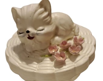 Boîte à bijoux en forme de panier de figurines de chat Lefton, chaton blanc, fleurs roses, vintage