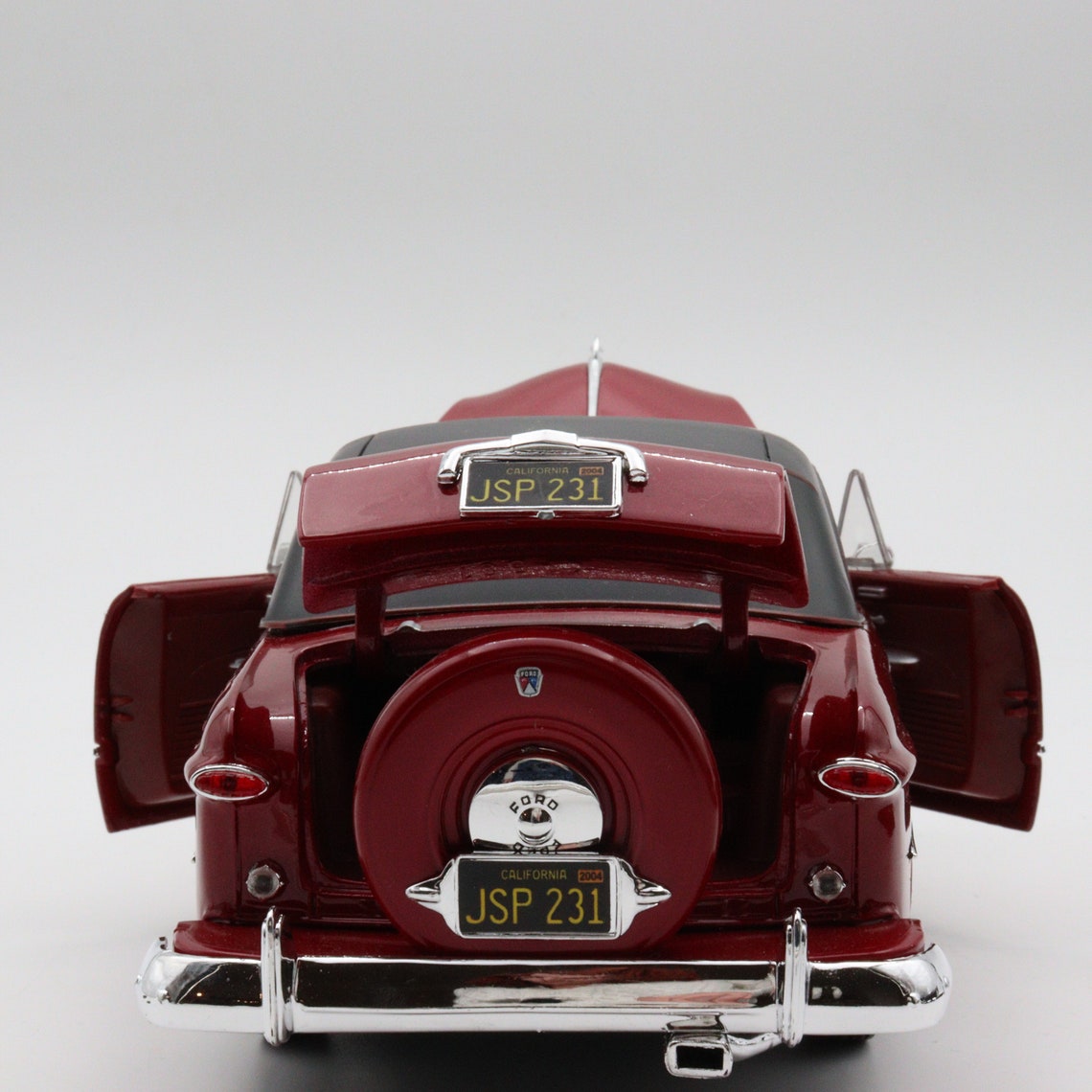 Maisto 1950 Ford Model Carscale 1/18 Red Diecast Carvintage Model Car