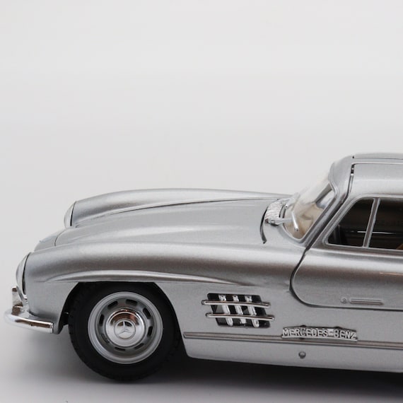 Burago 1954 Mercedes Benz 300 Sl|scale 1/24 Vintage Diecast