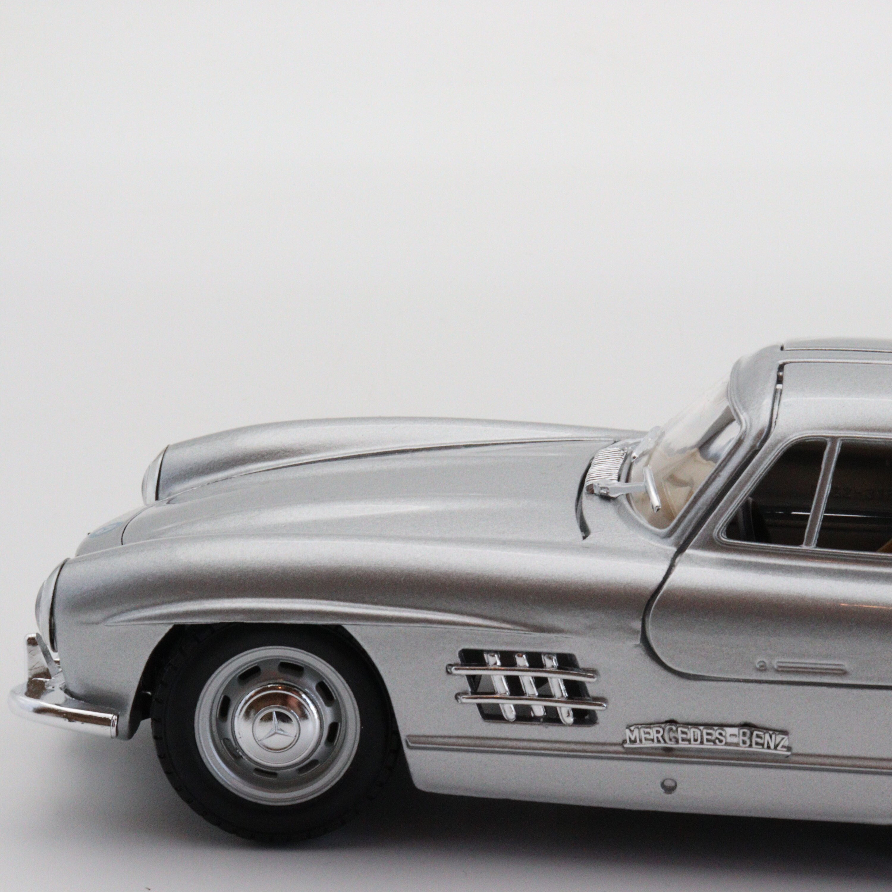 Burago 1954 Mercedes Benz 300 Sl|scale 1/24 Vintage Diecast