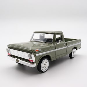 Motormax 1969 Ford F 100|Scale 1/24 Pickup Model Car|Diecast Olive Green Car for Collectors|Classic Old Metal Collection Car|Vintage Gift