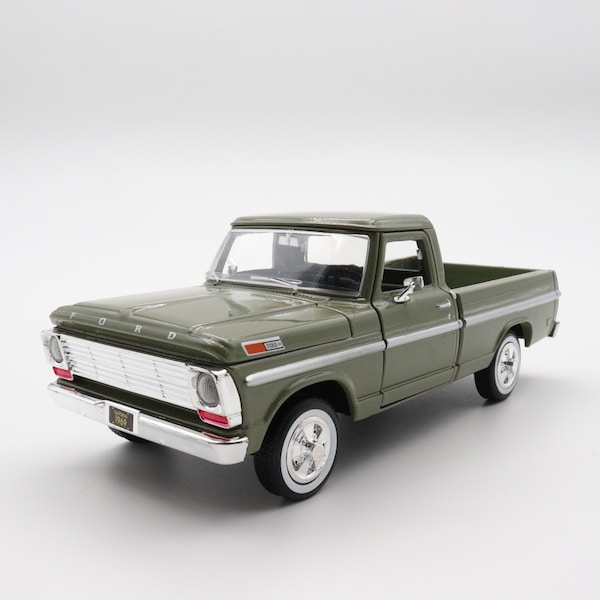 Motormax 1969 Ford F 100|Scale 1/24 Pickup Model Car|Diecast Olive Green Car for Collectors|Classic Old Metal Collection Car|Vintage Gift