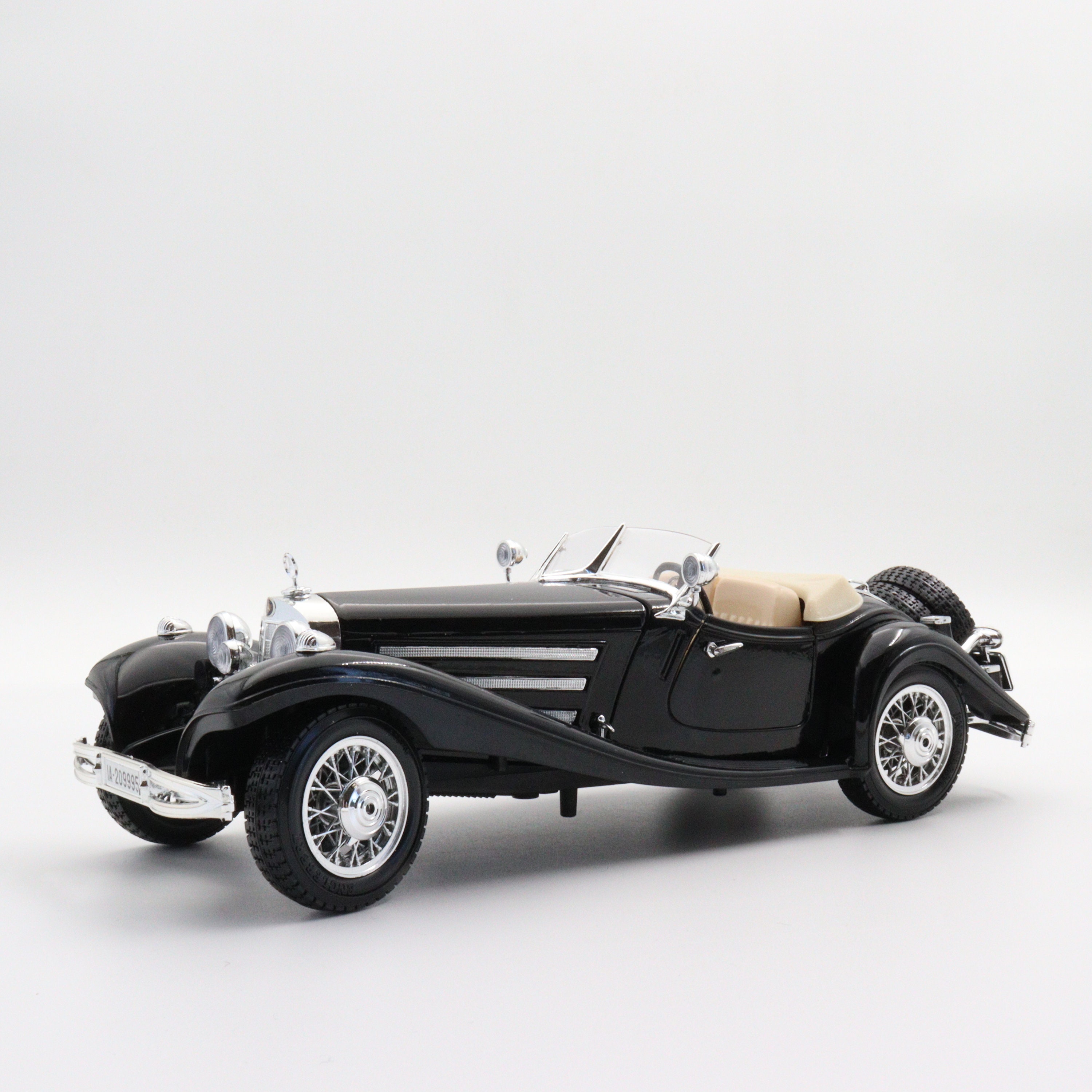 Bburago Mercedes Benz 500K Roadster (1936) - Scale 1/20