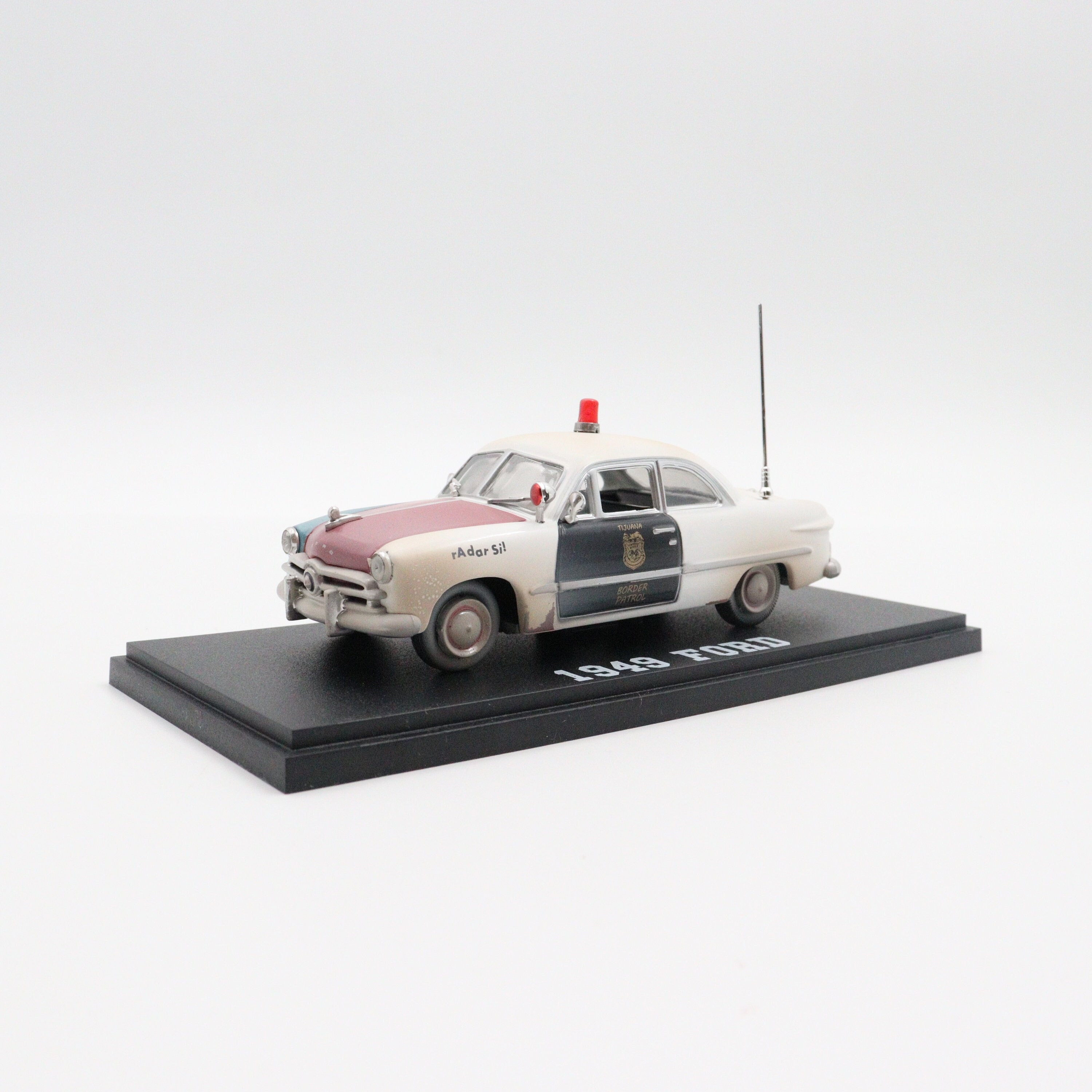 Amazon.co.jp: KESS Ford Torino Police Car ケス フォード