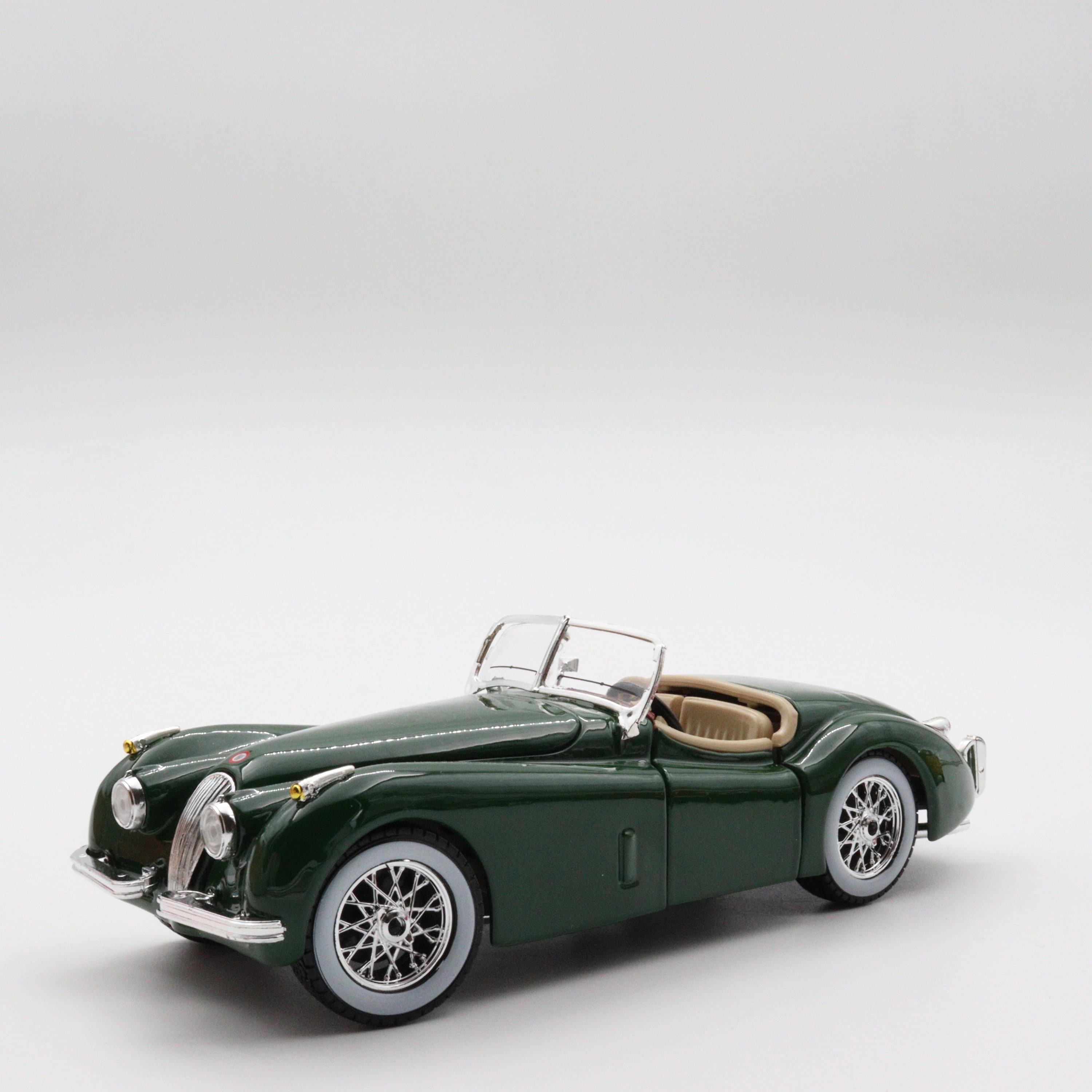 Jaguar XK 120 Diecast Car: 1/24 Scale Green Vintage Model - Etsy 日本