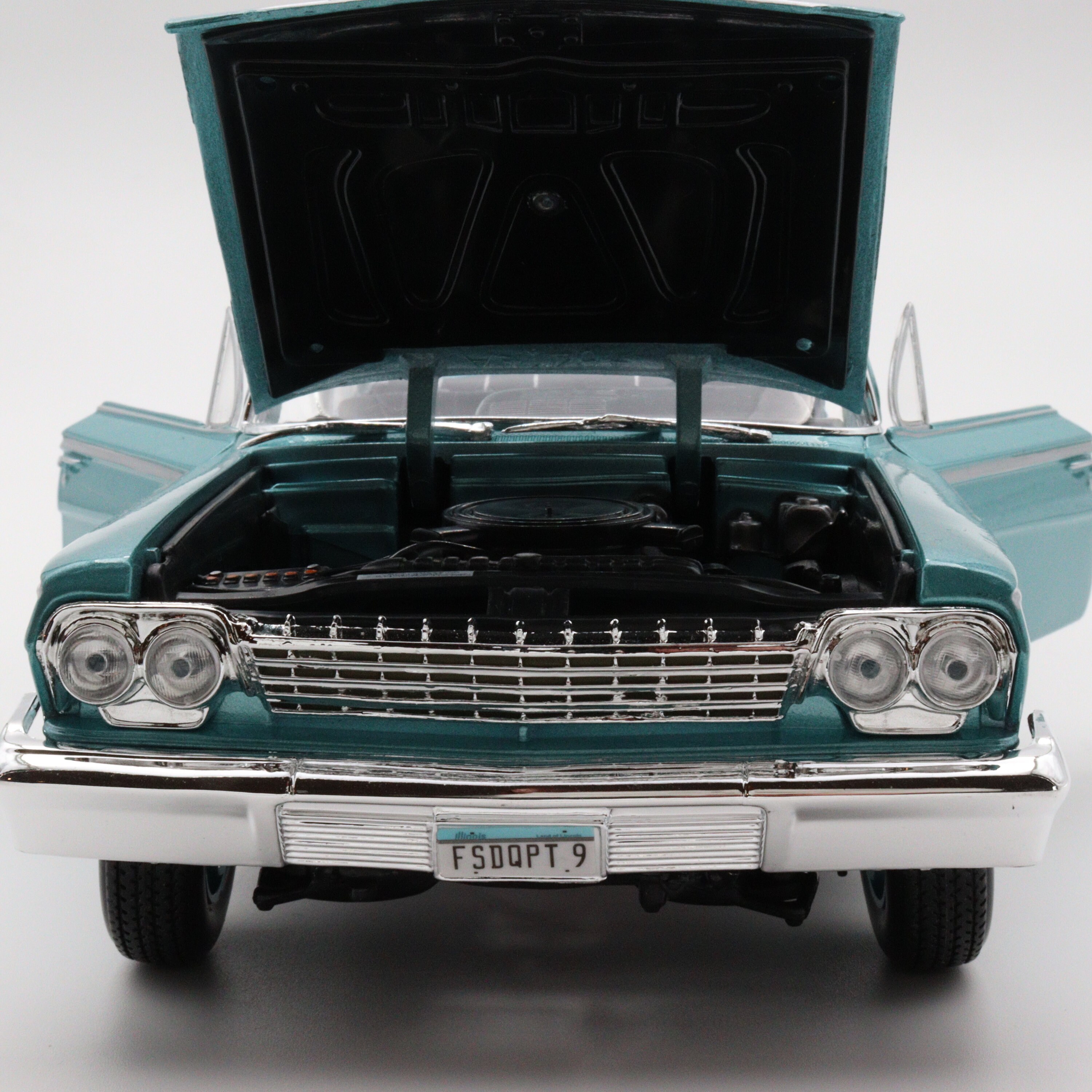 Amazon.com: Maisto 1:18 Scale 1962 Chevy Bel Air Diecast