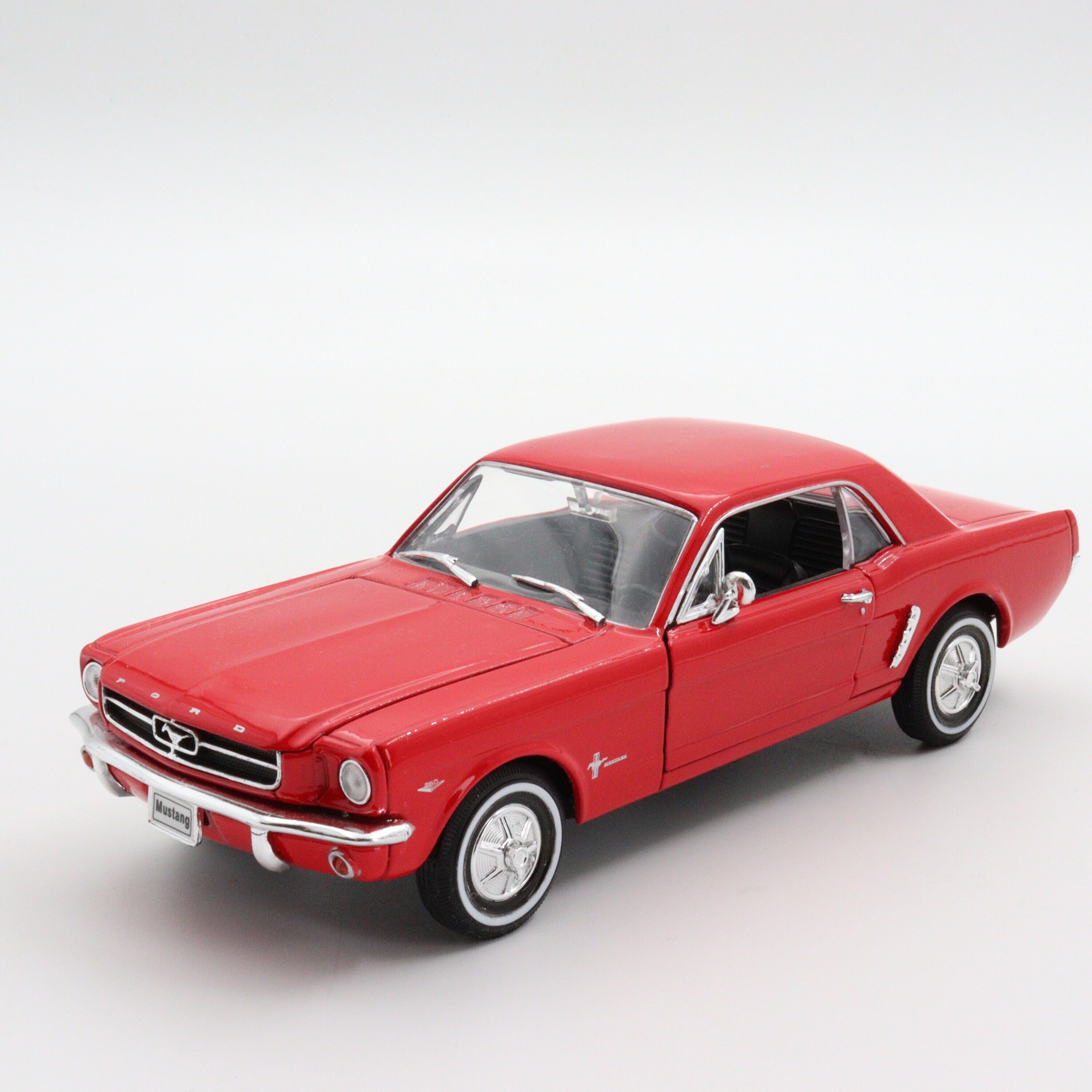 Ford Mustang 2020 - Coche de juguete fundido a presión a escala 1:18 en  caja (naranja)