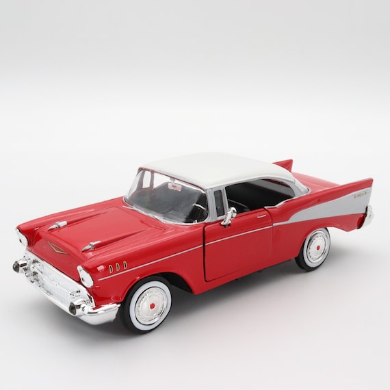 ミニカー AMERICAN MUSCLE 1957 CHEVROLET BELAIR AMERICAN MUSCLE 1/18 SCALE 1957 CHEVROLET BEL AIR