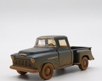 Off Road Big Foot Monster 1955 Chevy Stepside Pickuptruck 1:32