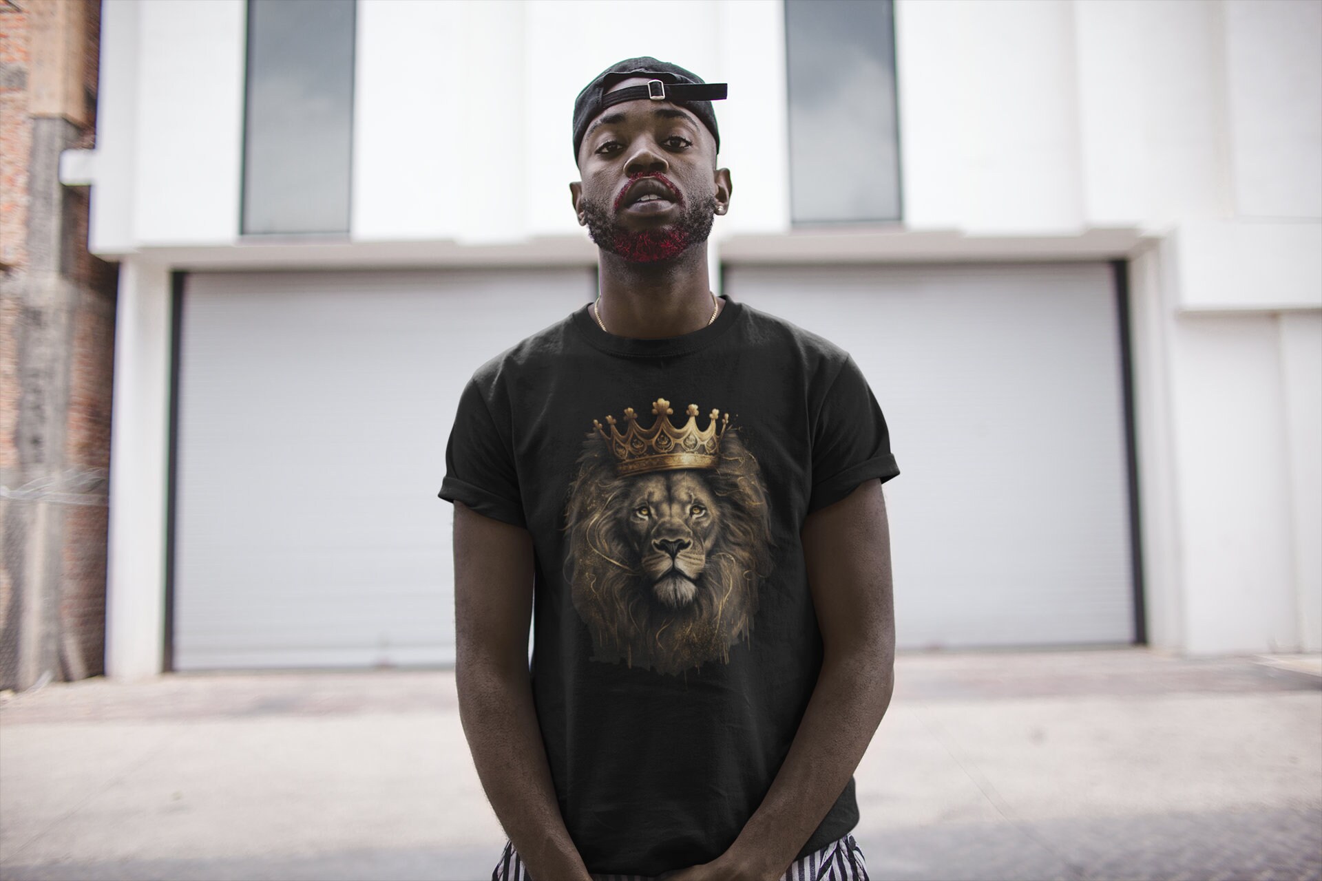 Black and Gold Lion With Crown T-shirt - Regal Style - Etsy