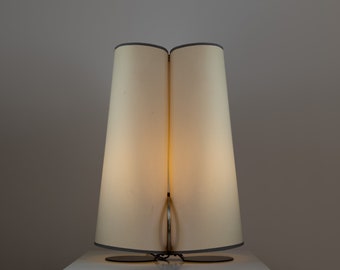 Lampe de table vintage Abatina par Tobia Scarpa pour Flos des années 1980 / éclairage italien emblématique du milieu du siècle