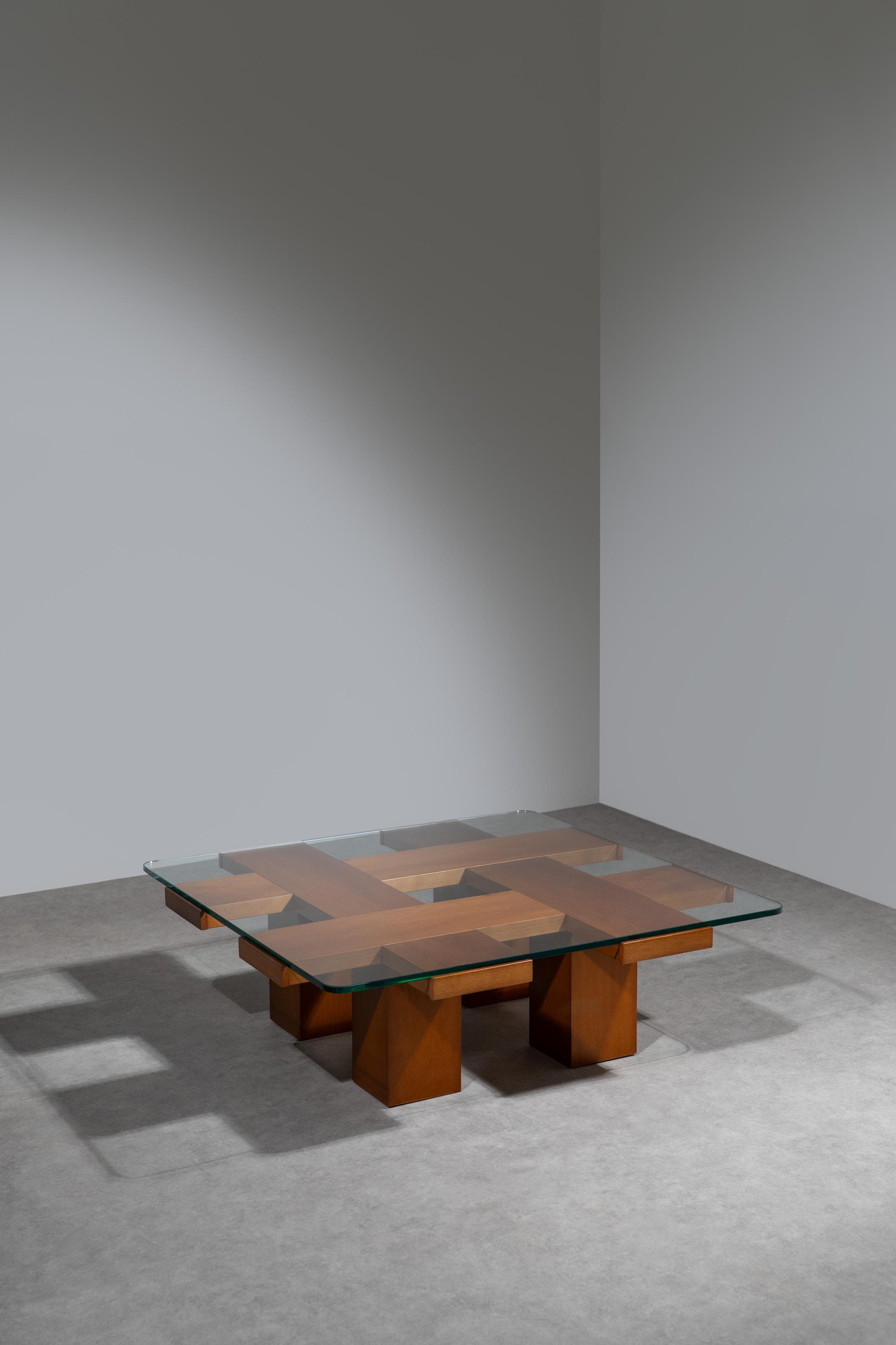Table Basse Carrée En Bois, Italie, Italie Des Années 1960/Vintage Mid-Century Bois De Noyer Marron