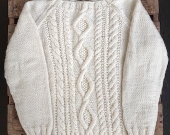 Maglione Aran lavorato a mano, abbigliamento fatto a mano, maglione norvegese, maglione lavorato a trecce, maglione nordico, maglione di lana per bambini