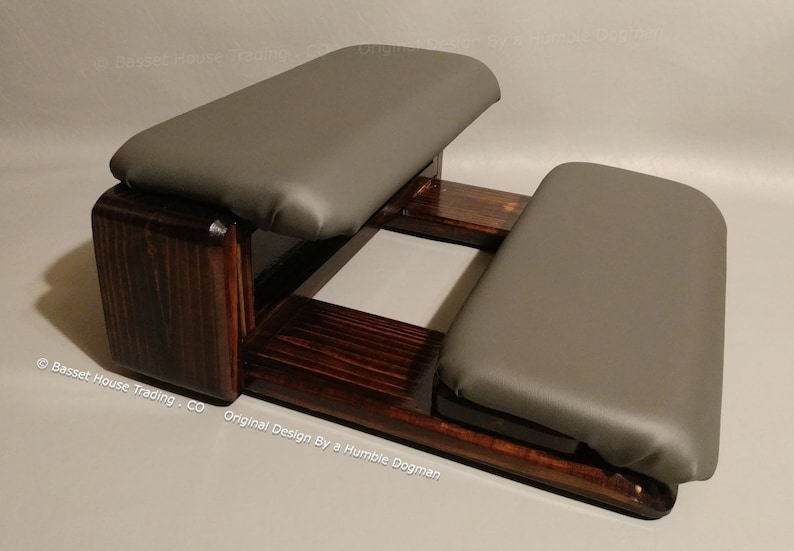 Pet / Dog Steps Pet Mobility Stairs / Ramp Dog Stair Foot Rest Gaming Accessory Basset Hound