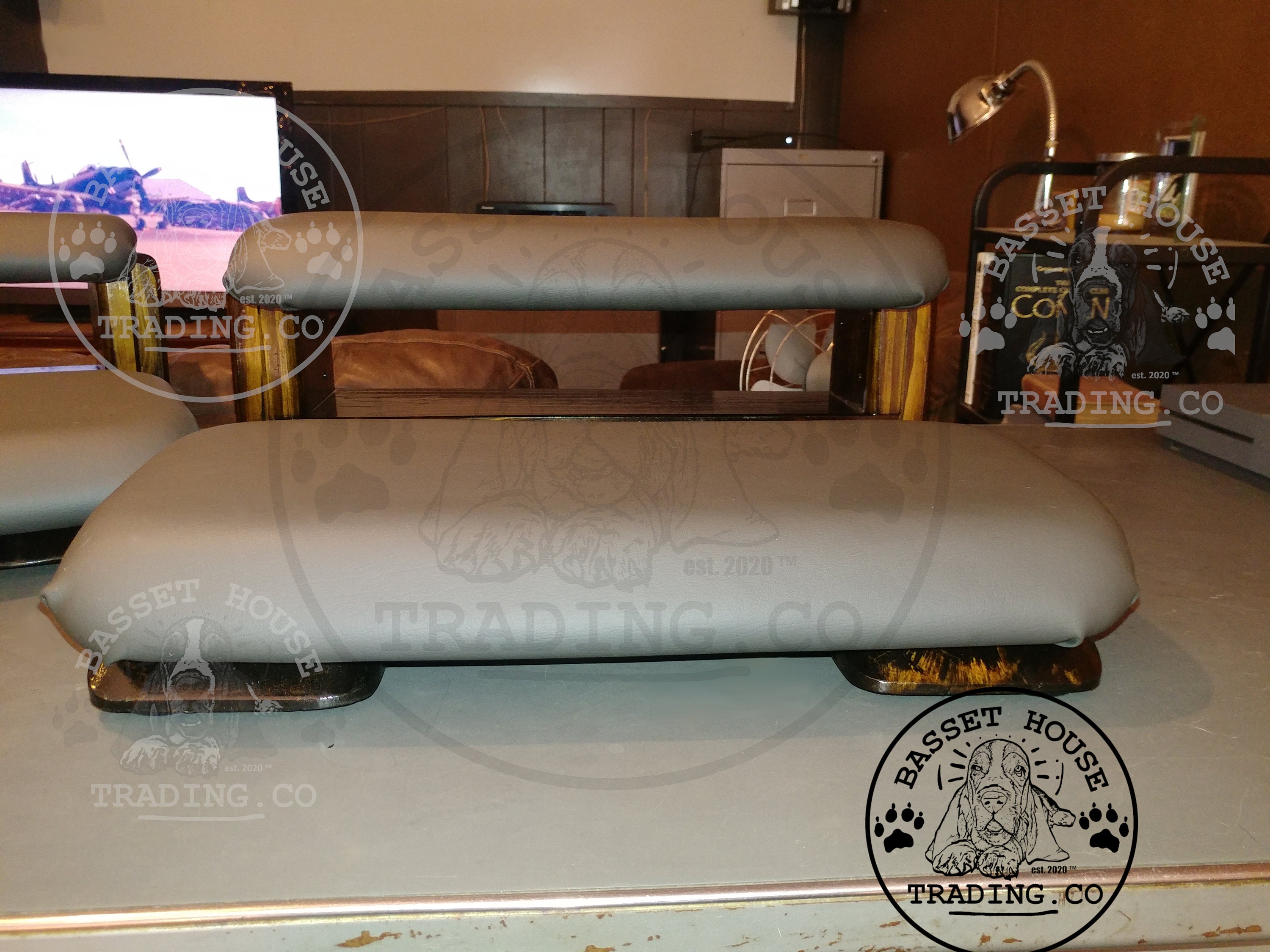 Pet / Dog Steps Pet Mobility Stairs / Ramp Dog Stair Foot Rest Gaming Accessory Basset Hound