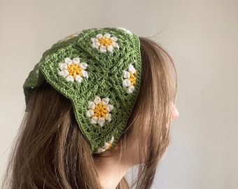 Crochet Bandana, Green Head bands, Daisy Crochet Head Scarf, Granny Square Bandana, Flower Hair Bandana, Green Bandana