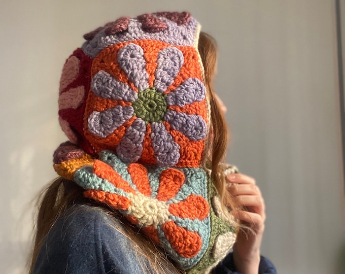 Crochet 3D Flower Balaclava, Colorful Crochet Hood, Handmade Floral Ski Mask, Knit Winter Balaclava, Unique Crochet Headwear