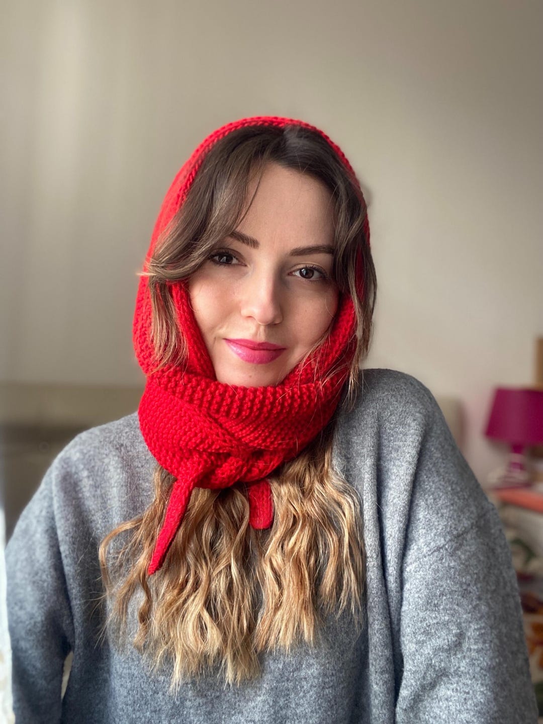 Sciarpa rossa lavorata a maglia, sciarpa con cappuccio lavorata a