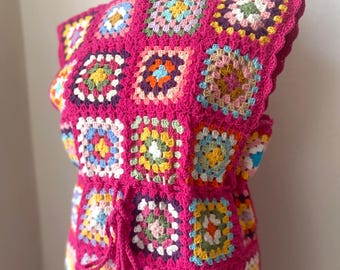 Vestido de crochê, vestido midi de crochê quadrado feito à mão para a vovó, vestido boho rosa para festival, vestido de crochê de verão com inspiração vintage