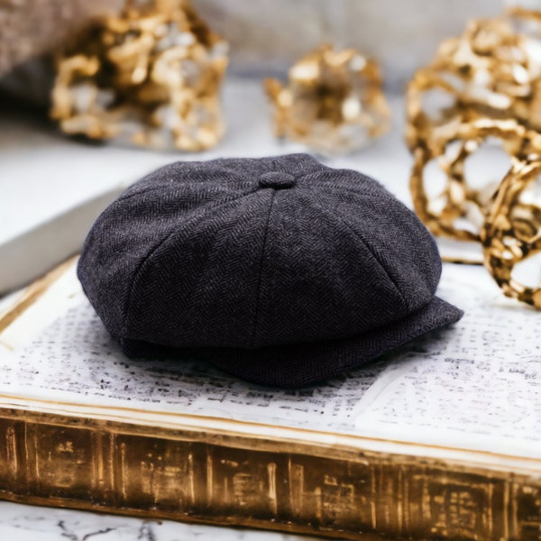 Casquette gavroche personnalisé homme, Chapeau gavroche pour femme, Gavroche en laine grise J.Shelby, cadeau personnalisable, cadeau mariage