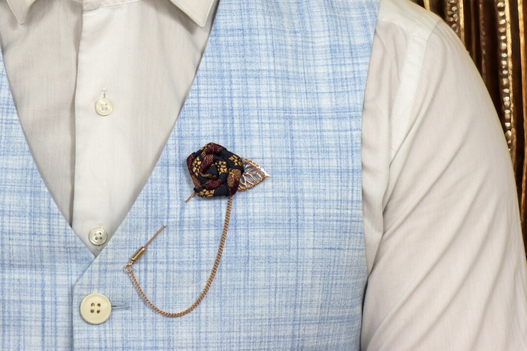 Broche à Pampilles En Pétales De Rose - épingle De Col, Neuf Avec étiquettes, Fleur 4.5 Cm