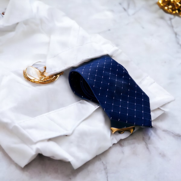 Cravate à motif, cravate de notaire homme, cravate costume en soie bleu à pois Franck Underwood, cadeau anniversaire, idée mariage