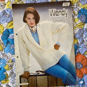 Wendy 3182 Chunky Knit Double Breasted Jacket Original Vintage Knitting Pattern 1980s
