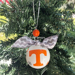 Tennessee Volunteers Christmas Ornament, University of Tennessee Christmas Ornament, Cute Christmas Ornament, Collegiate Christmas Ornament