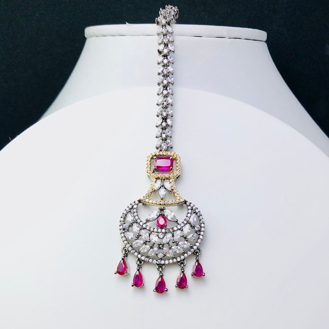 Women Ruby Kundan Necklace With Earings & Mang Tika