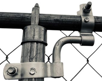 Dispositivo de bloqueo de riel superior de 1-5/8" x poste de 2" - Paquete de 4 - Extensión de cerca antigiro