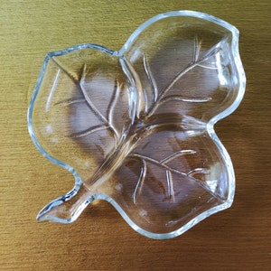 Maple Leaf Nut Dish - Hazel Atlas