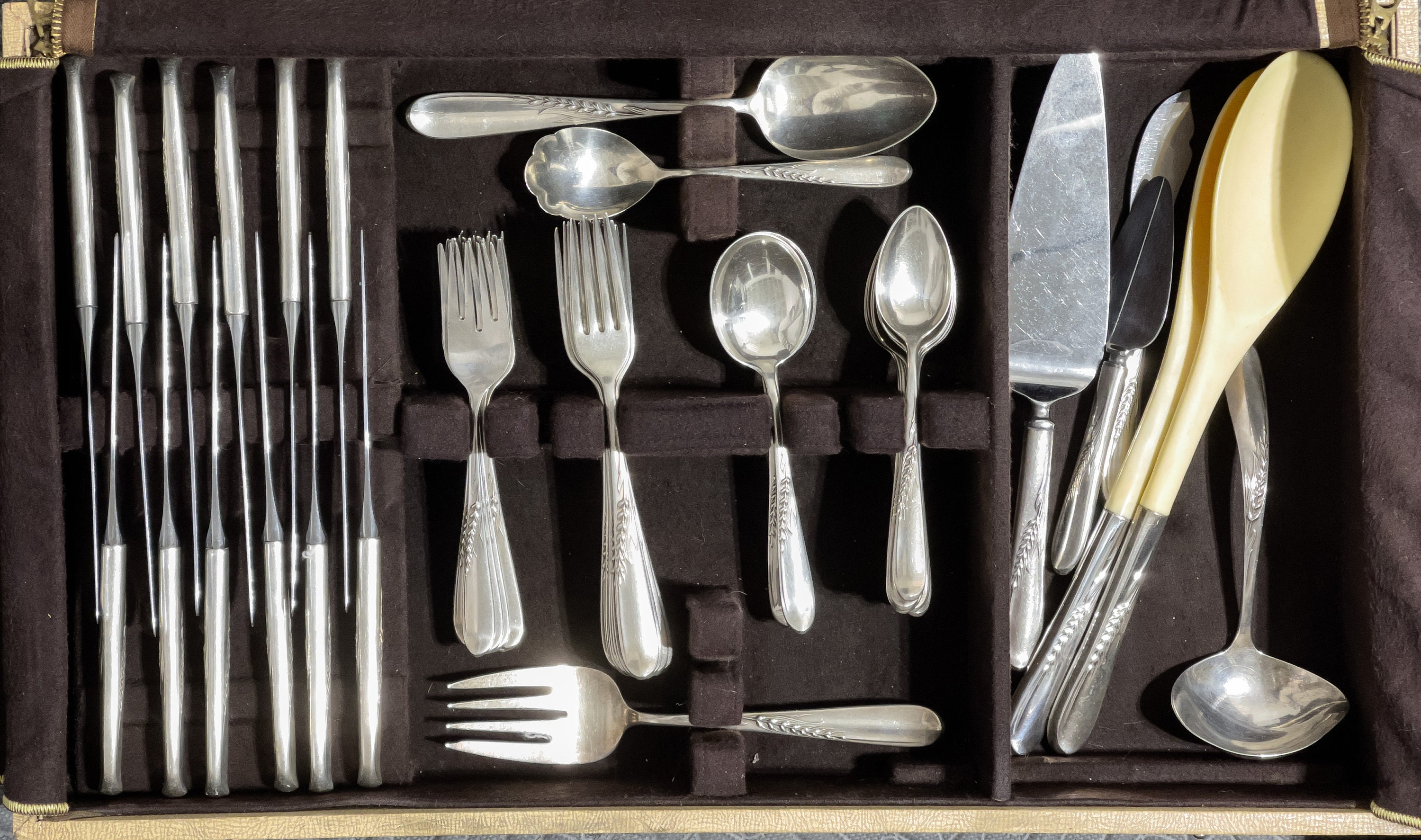 Silver Wheat by Reed & Barton Sterling Silver Flatware Set Service