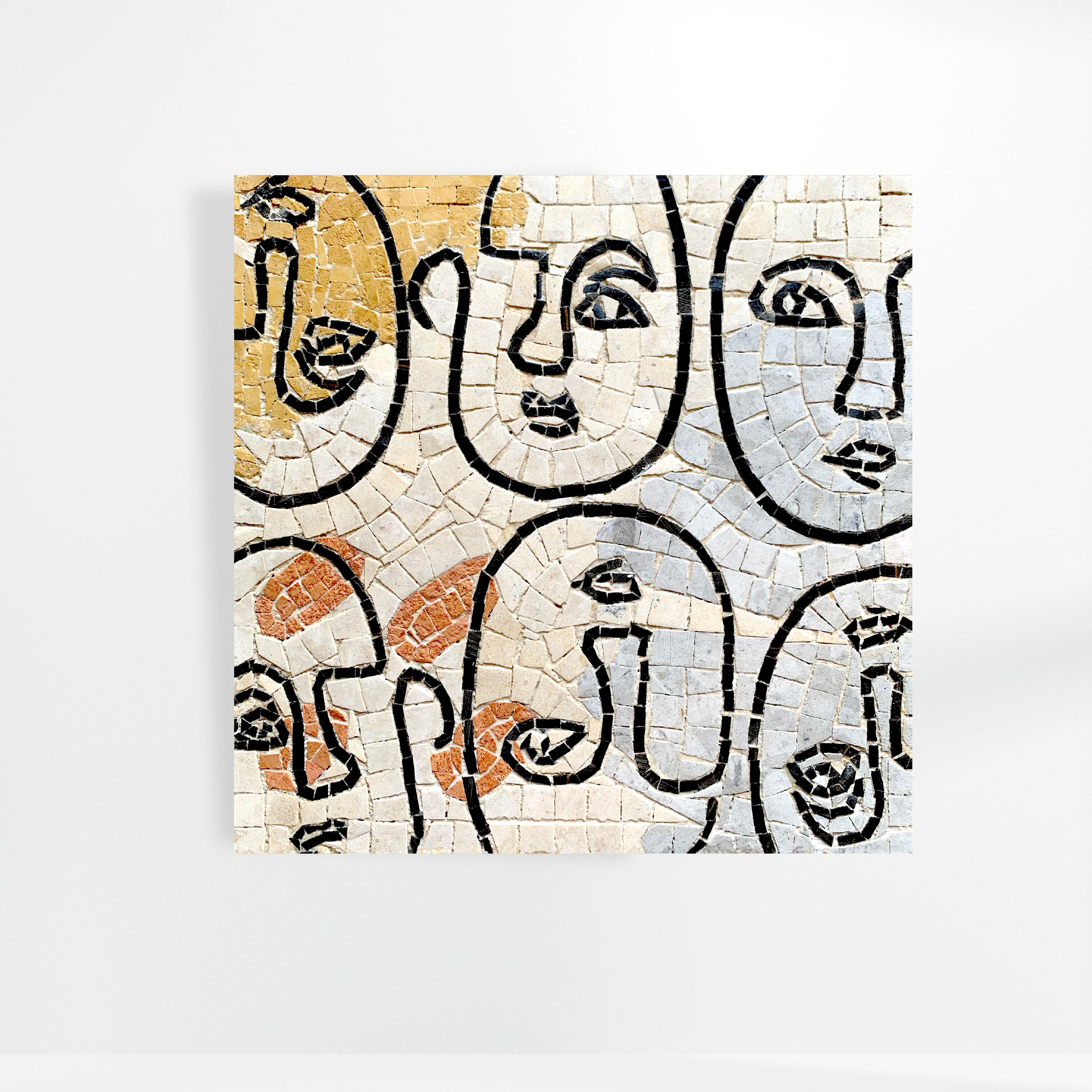 Tableau en Mosaïque Faces Line Art