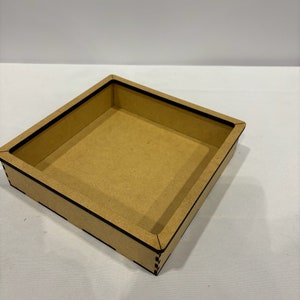 Vierkante dobbelsteenbak: Wargamming/DnD/Board Gaming