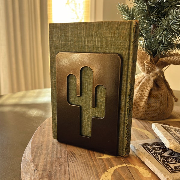 Cactus Bookend / Desert Bookend / Desert Themed Bookend / Unique Bookends / Minimalistic Home Decor / Cactus Book Stand