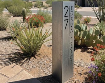 Metalowa kolumna adresowa / Metalowy znak adresowy do domu / Nowoczesna metalowa tabliczka adresowa / Metalowy znak adresowy do ogrodu / Prezent na parapetówkę