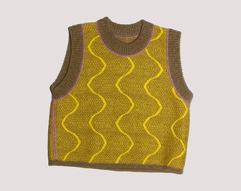 Graphic Reversible Wool Sweater Vest Size UK 10 / EU 38