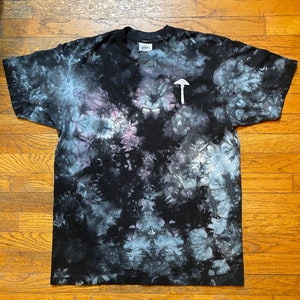 Oversized Tie-Dye Amanita Mushroom T Shirt