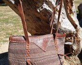 Vintage 90s Unique Kiondo Sisal shoulder bag