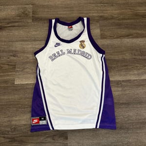 Camiseta sin mangas de baloncesto del Real Madrid de Nike Team Sports vintage para hombre, talla M, color blanco. imagen 2