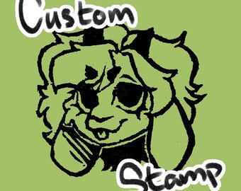 Puede incluir: Ilustración de dibujos animados en blanco y negro de un personaje con ojos grandes y una lengua afuera, sobre un fondo verde claro. Las palabras "Custom" y "Stamp" están escritas en estilo manuscrito.