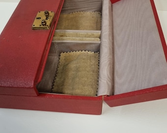 Antique 1900 to 1910 Travelling Jewellery box.