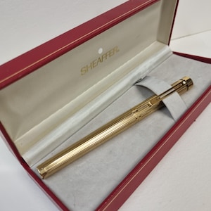 Vintage 1980s Sheaffer Targa 1005 Fountain Pen.