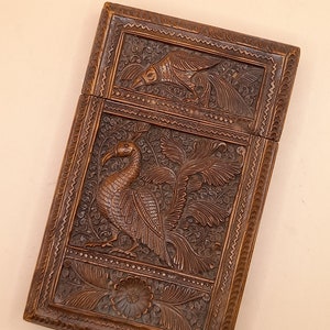 Bellissimo porta carte in legno intagliato a mano, circa 1880