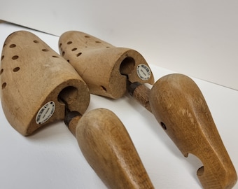 Vintage 1950s Poulsen Skone & Co Shoe Trees