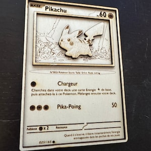 Gravure bois personnalisée, inspirée du manga Pokémon, carte Pokémon en bois